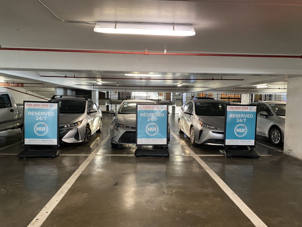 Ten Hui vehicles located at Hyatt Centric station