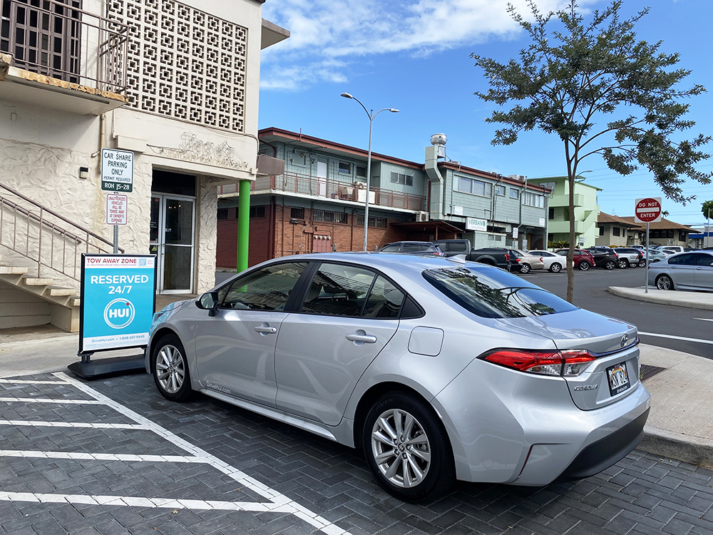 Hui station at Kaimuki Municipal Parking Lot